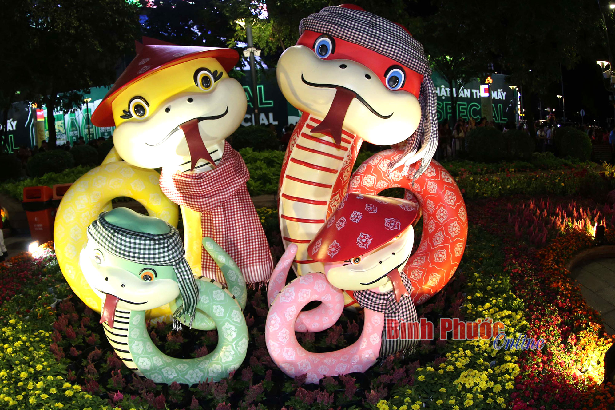 Đường hoa Nguyễn Huệ 2025: Sắc xuân rực rỡ chào năm Ất Tỵ