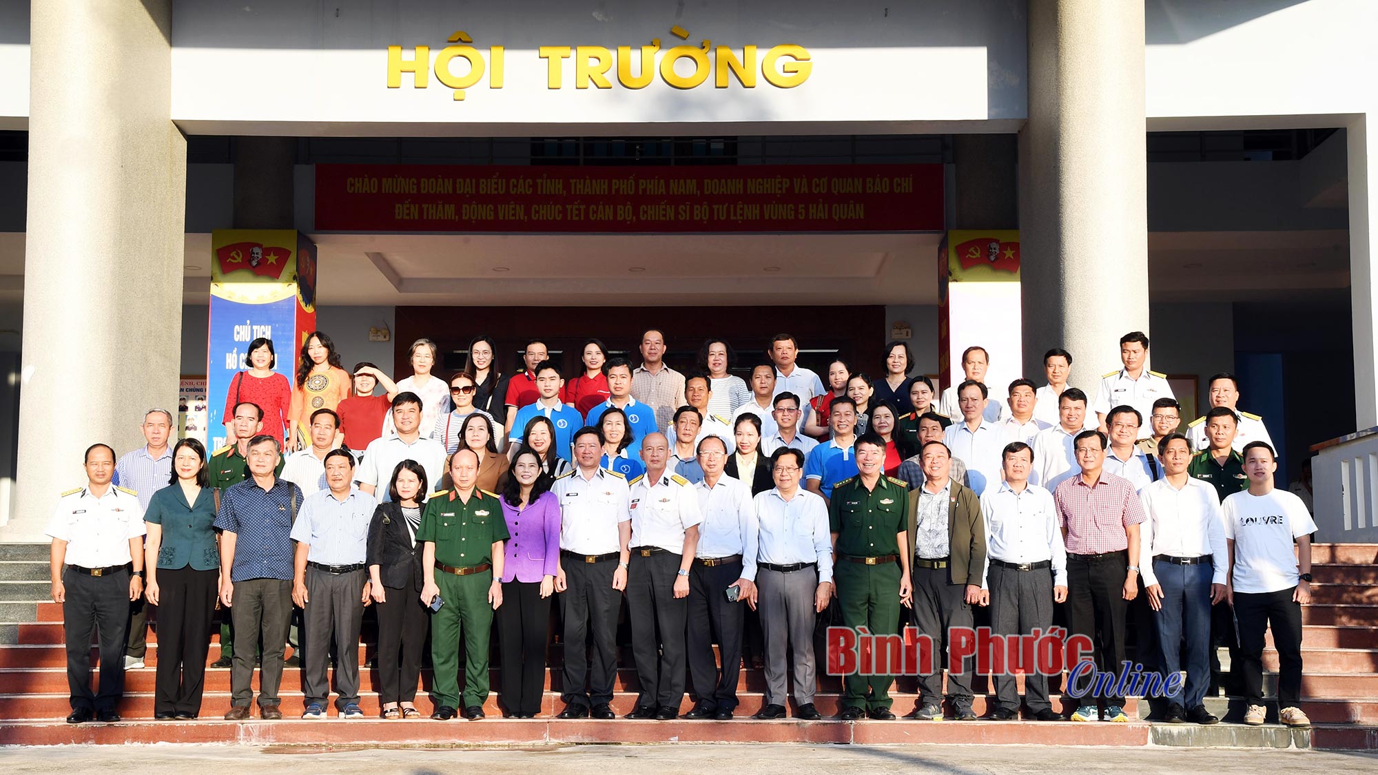 Gặp mặt đoàn đại biểu đi thăm, chúc tết quân và dân tuyến đảo Tây Nam