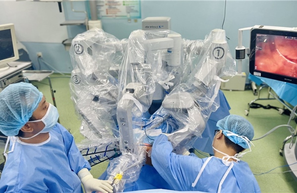 Gia hạn giấy phép nhập khẩu trang thiết bị y tế đến 30-6-2025