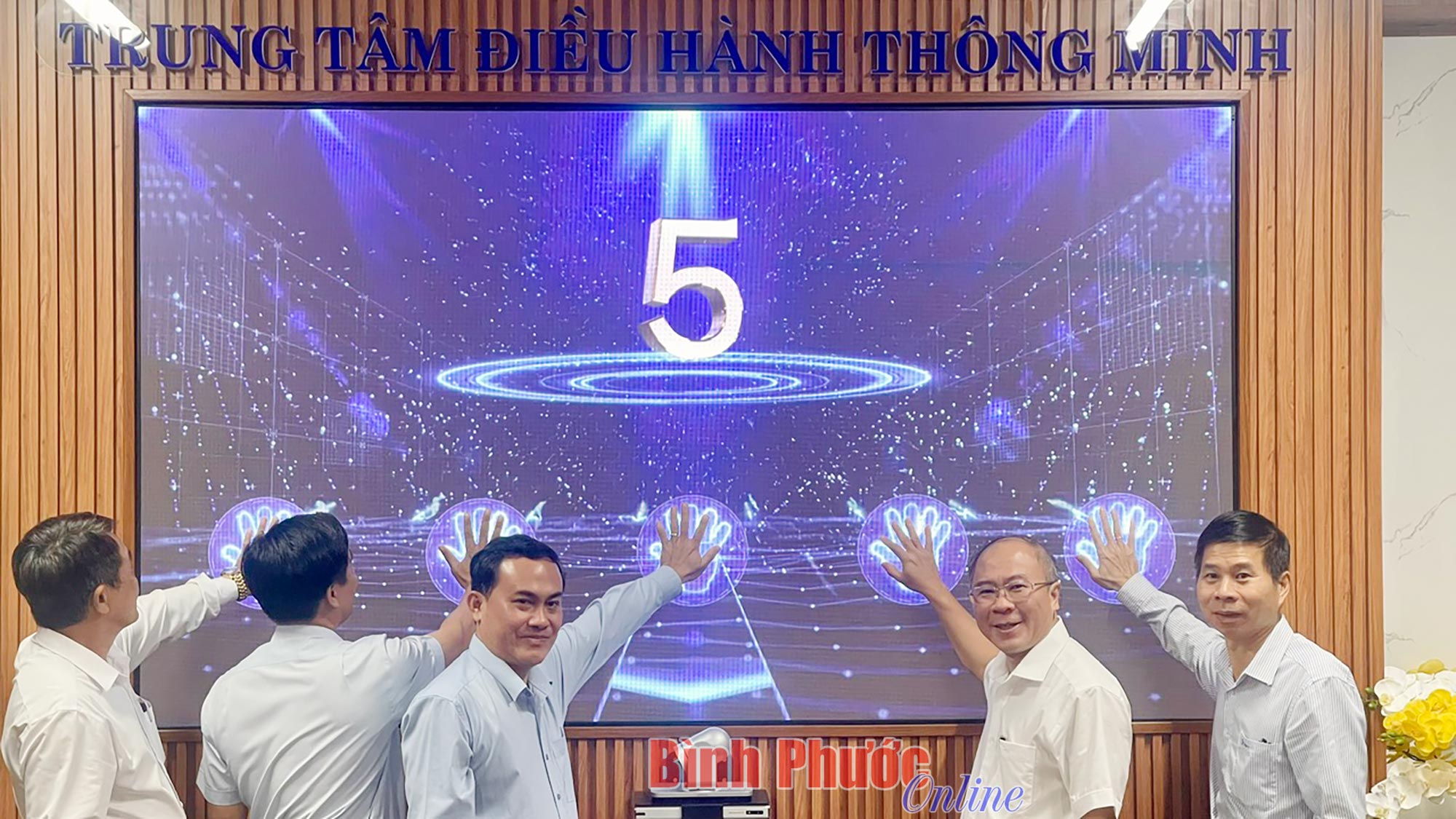 Lộc Ninh tọa đàm về chuyển đổi số