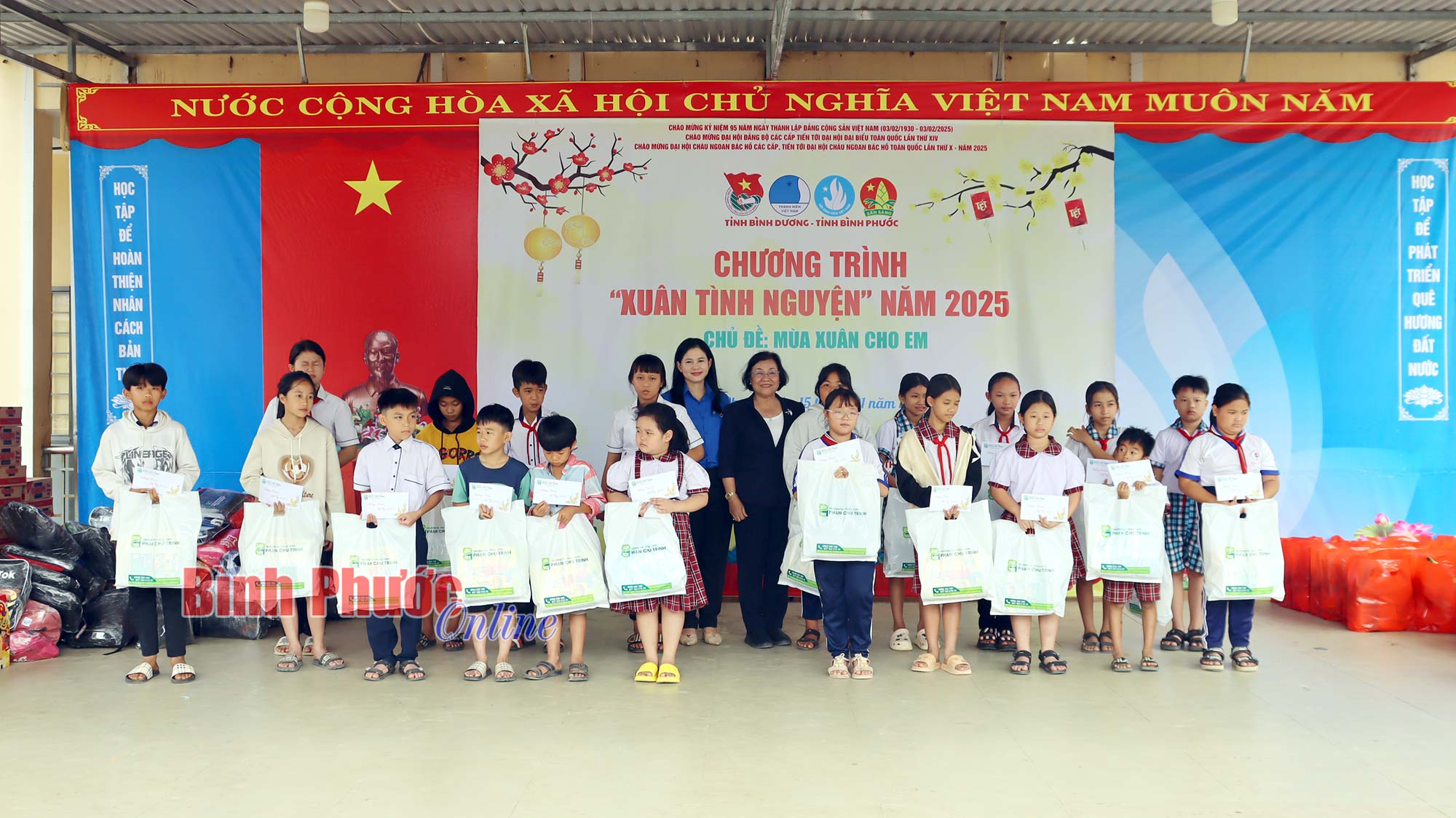 “Mùa xuân cho em” - ngày hội của học sinh Bù Đốp