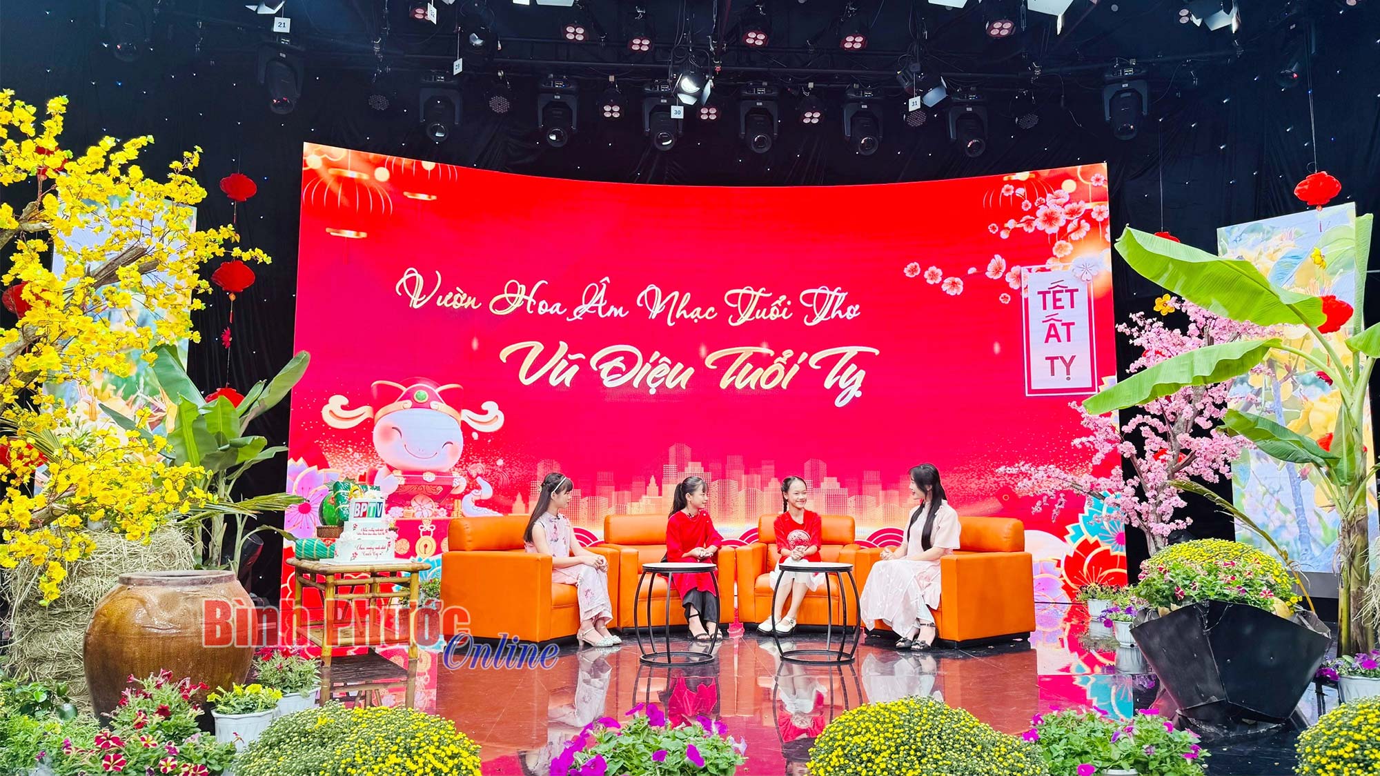 Những sao nhí tuổi Tỵ