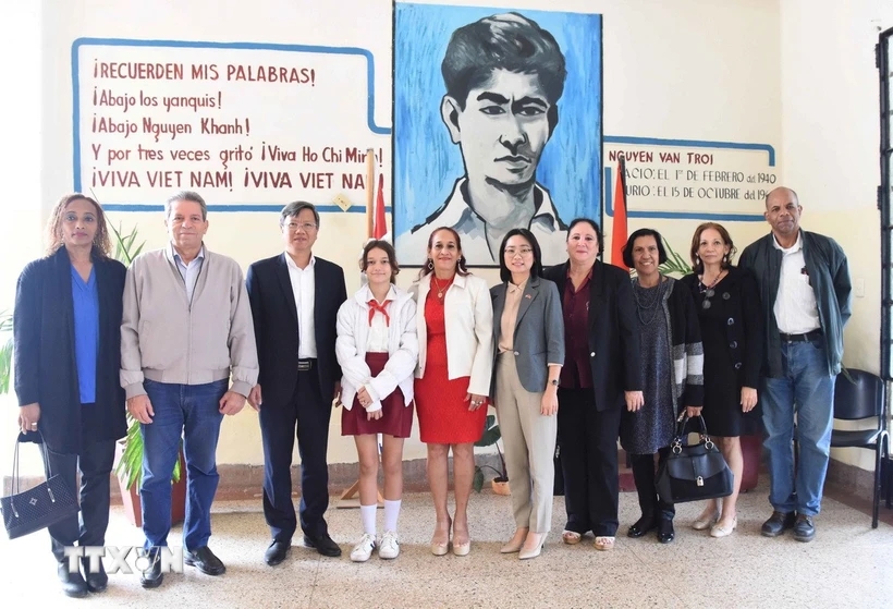 Tăng cường tình anh em, hữu nghị Việt Nam - Cuba