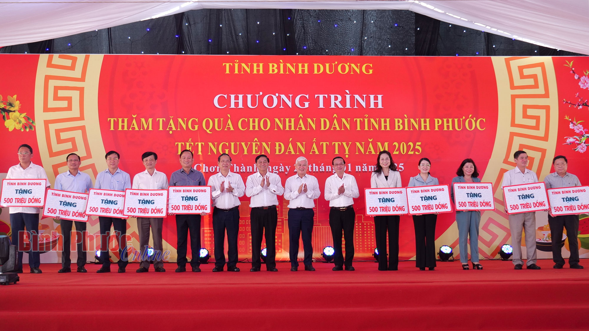 Tỉnh Bình Dương tặng gần 6 tỷ đồng quà tết cho người dân Bình Phước