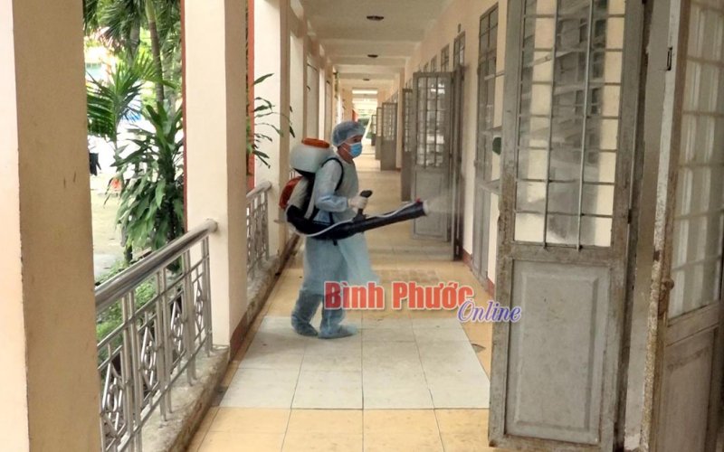 Bình Phước chuẩn bị các biện pháp an toàn đón học sinh trở lại trường