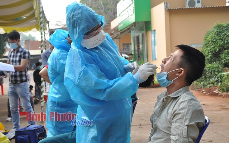 Các địa phương xét nghiệm SARS-CoV-2 cho thanh niên lên đường nhập ngũ