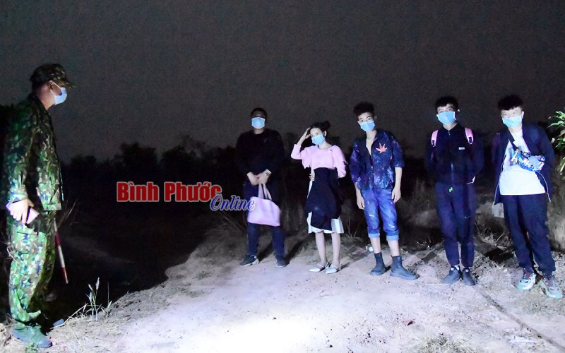 Cách ly 5 đối tượng người Trung Quốc nhập cảnh trái phép 