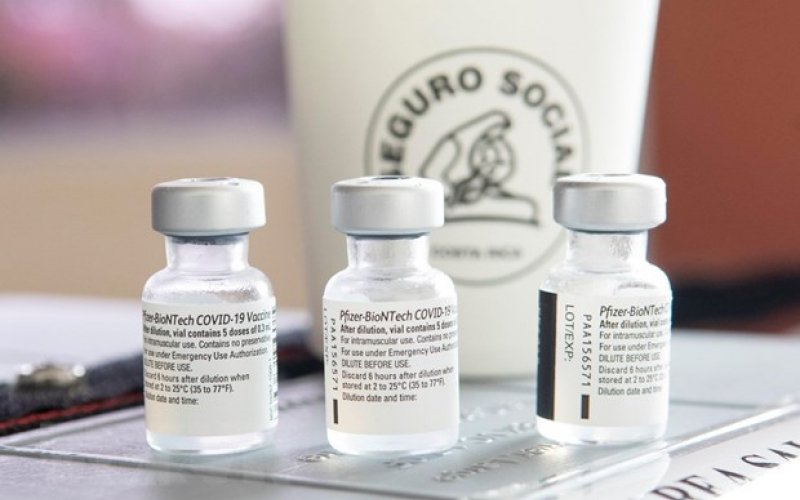 Dịch COVID-19: Anh bảo vệ chương trình tiêm chủng vắcxin