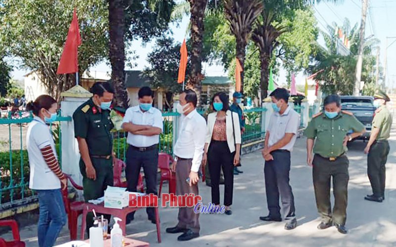 Đồng Phú kiểm tra chốt kiểm dịch Covid-19