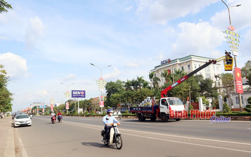 Đồng Xo&agrave;i: Chỉnh trang đ&ocirc; thị đ&oacute;n Tết T&acirc;n Sửu 2021