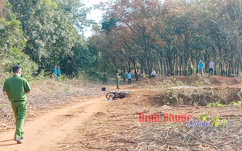 Hớn Quản: Một nữ công nhân tử vong trong lô cao su