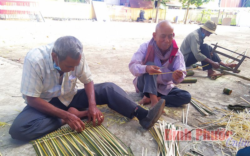 Ph&aacute;t triển nghề truyền thống của người Khơme