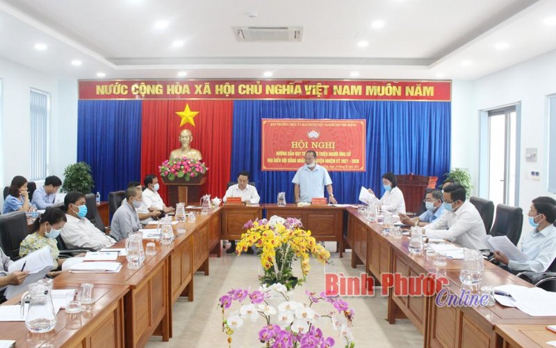 Phú Riềng giới thiệu 69 người ứng cử đại biểu HĐND huyện khóa II