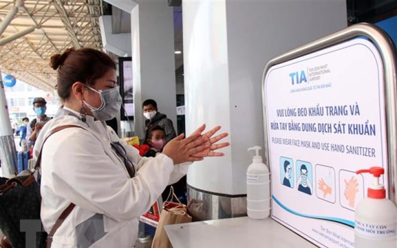Thêm 4 ca mắc mới là đồng nghiệp nhân viên sân bay Tân Sơn Nhất