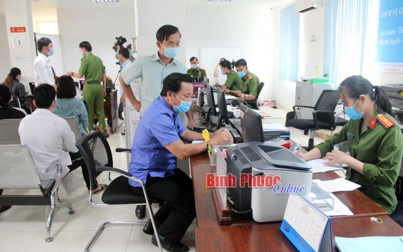 Từ ngày mai (23-2) sẽ cấp thẻ căn cước công dân tại các huyện, thị xã, thành phố 