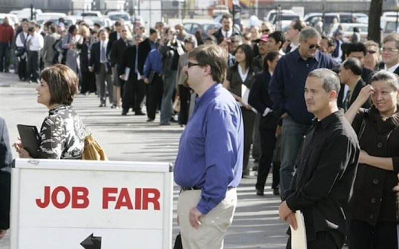 Bất chấp biến thể Omicron, tăng trưởng việc làm tại Mỹ vượt xa kỳ vọng