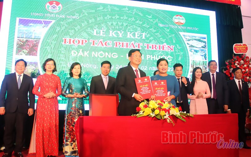Bình Phước và Đắk Nông ký kết hợp tác phát triển