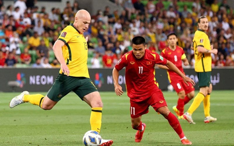 Chờ tuyển Việt Nam “lì xì”