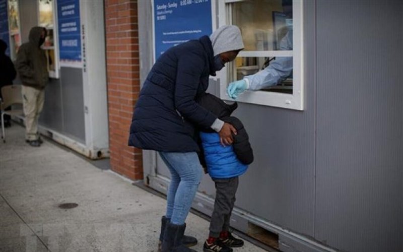 COVID-19: Mỹ vẫn đứng đầu thế giới về số ca nhiễm và tử vong