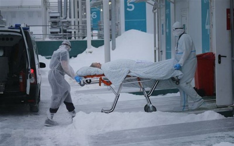 COVID-19: Nga bãi bỏ quy định cách ly 14 ngày đối với F1