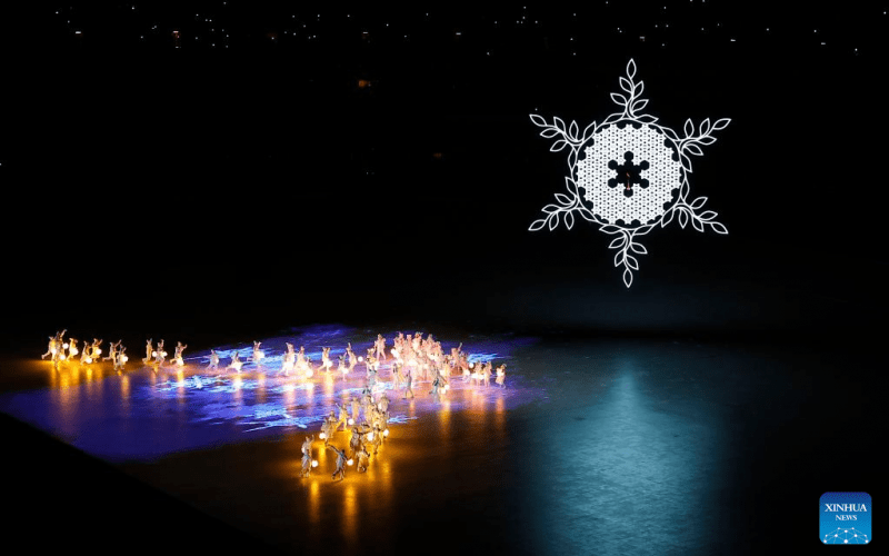 Rực rỡ sắc màu tại Lễ bế mạc Thế vận hội mùa đông Bắc Kinh 2022 