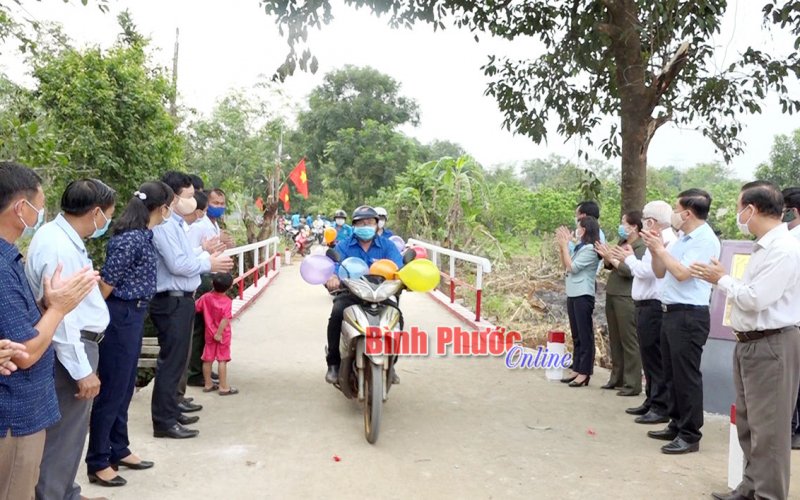 Thị xã Bình Long hoàn thành xây dựng nông thôn mới