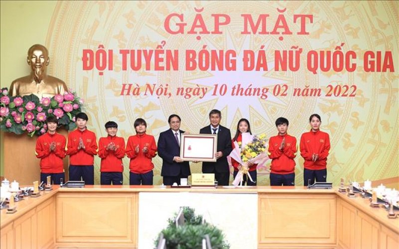 Thủ tướng Phạm Minh Chính tuyên dương 'những cô gái kim cương'