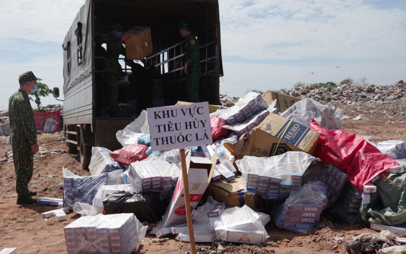 Tiêu hủy hơn 85.600 bao thuốc lá nhập lậu