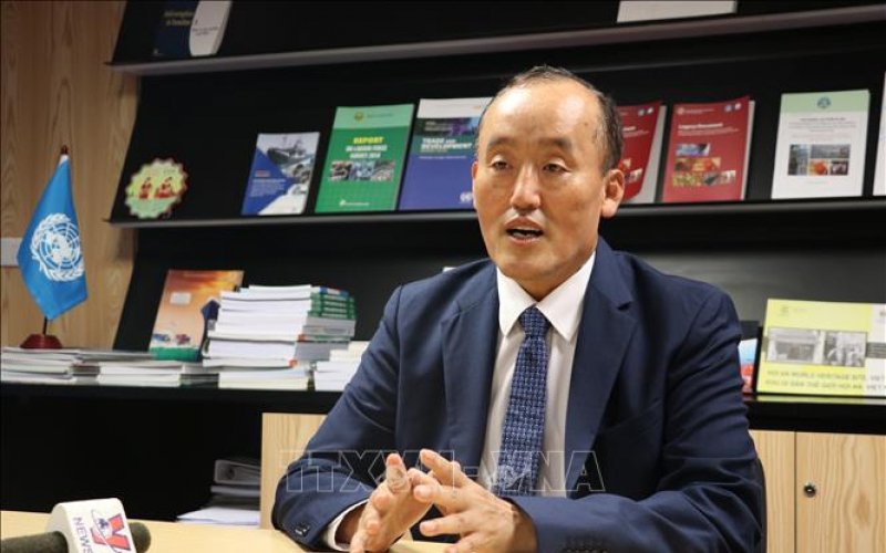 Trưởng đại diện WHO đề cao lợi ích của việc trẻ em đi học trở lại