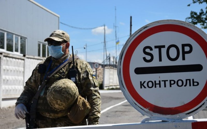 Ukraine tạm đóng cửa một chốt kiểm soát ở khu vực Đông Donbass