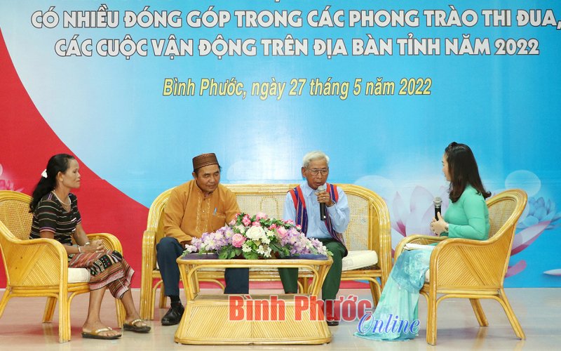 Bảo vệ và phát triển đoàn kết thống nhất trong Đảng
