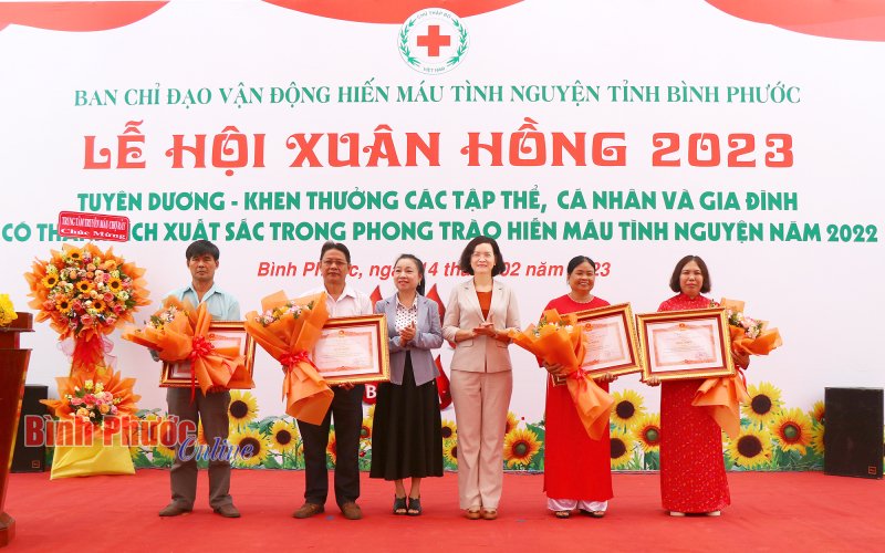 Bình Phước: Sôi nổi Lễ hội Xuân Hồng năm 2023