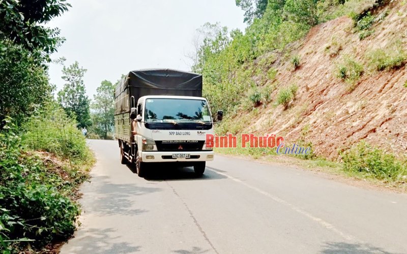 Cần sớm khắc phục sạt lở trên ÐT755B