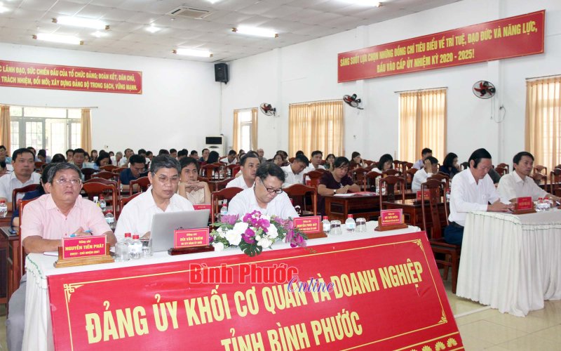 Đảng ủy Khối Cơ quan và Doanh nghiệp tỉnh Bình Phước thông tin thời sự