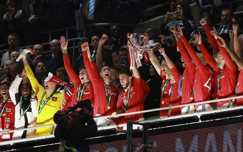 Đánh bại Newcastle, Manchester United vô địch Cúp Liên đoàn Anh