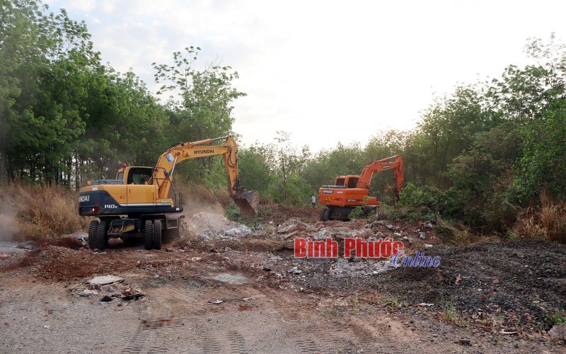 Đồng Xoài: 1 hộ dân hiến 4.888m2 đất để thi công thông tuyến 