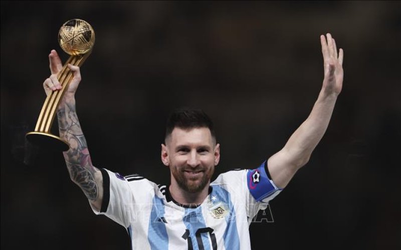 Lionel Messi giành giải 'Cầu thủ xuất sắc nhất năm' tại FIFA The Best