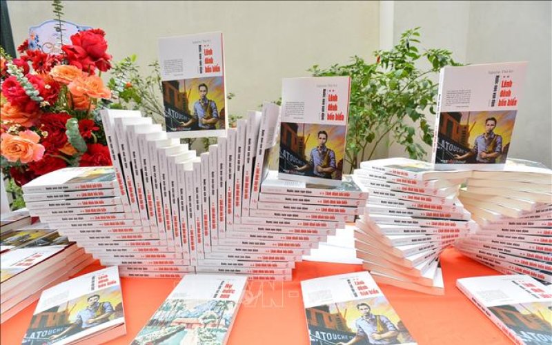 Ra mắt tập 2 bộ tiểu thuyết 'Nước non vạn dặm' về Chủ tịch Hồ Ch&iacute; Minh