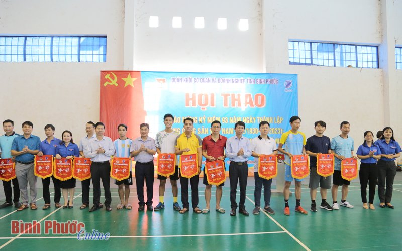 Sôi nổi hội thao kỷ niệm 92 năm Ngày thành lập Đoàn TNCS Hồ Chí Minh
