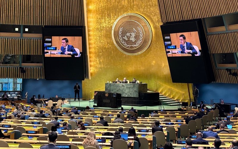 Việt Nam nhấn mạnh sự cần thiết dành nguồn lực quốc gia và quốc tế cho hòa bình, phát triển và con người