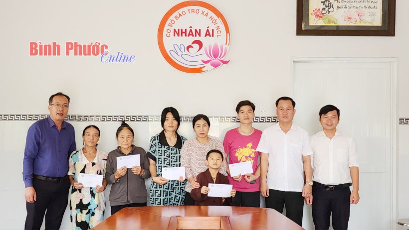 190 phần quà đến với đối tượng bảo trợ xã hội