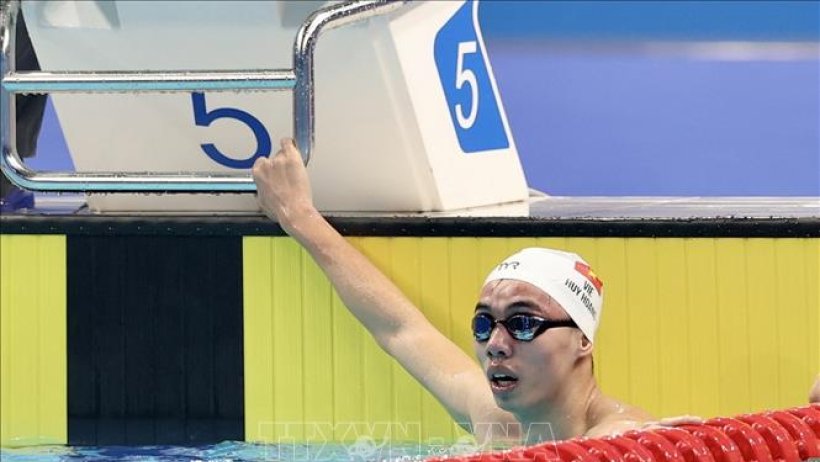 'Kình ngư' Huy Hoàng liên tiếp lập kỷ lục tại Giải bơi các nhóm tuổi châu Á 2024