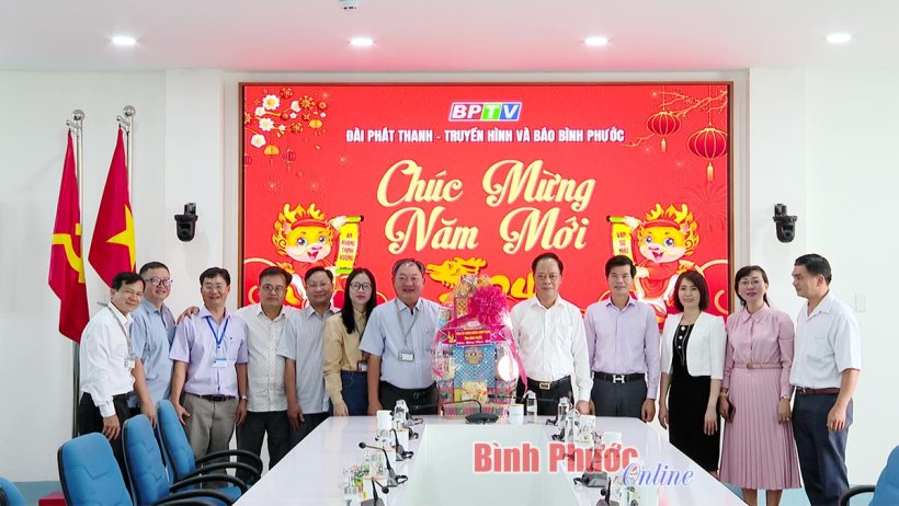 Lãnh đạo tỉnh thăm, chúc tết các cơ quan trong tỉnh