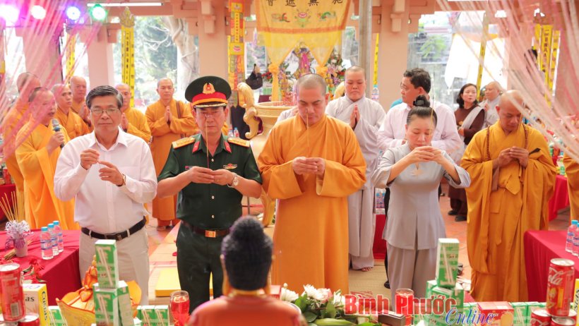 Lễ tri ân tưởng niệm cầu siêu anh linh 43 liệt sĩ hy sinh qua các thời kỳ chiến tranh tại Campuchia