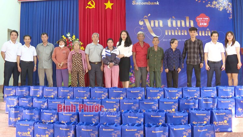 Mang xuân đến với người khó khăn, trẻ mồ côi