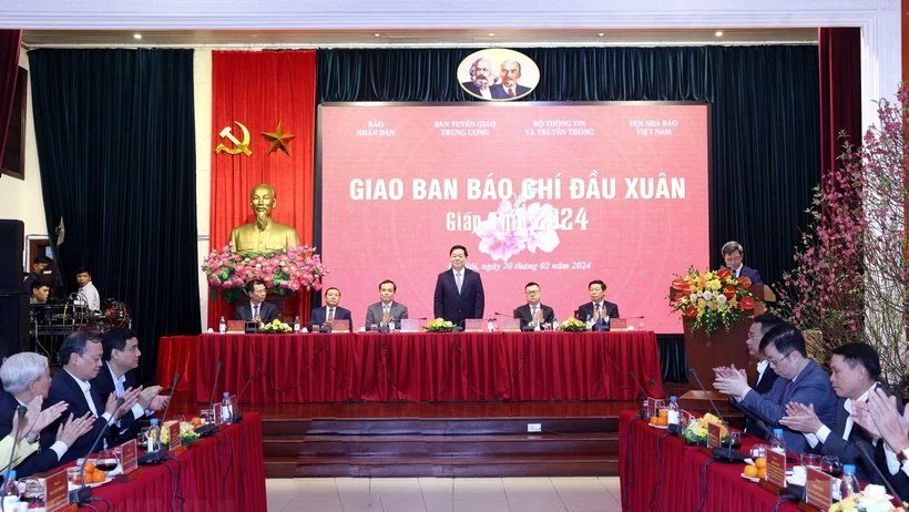 Quyết tâm cao độ xây dựng nền báo chí "chuyên nghiệp, nhân văn và hiện đại"