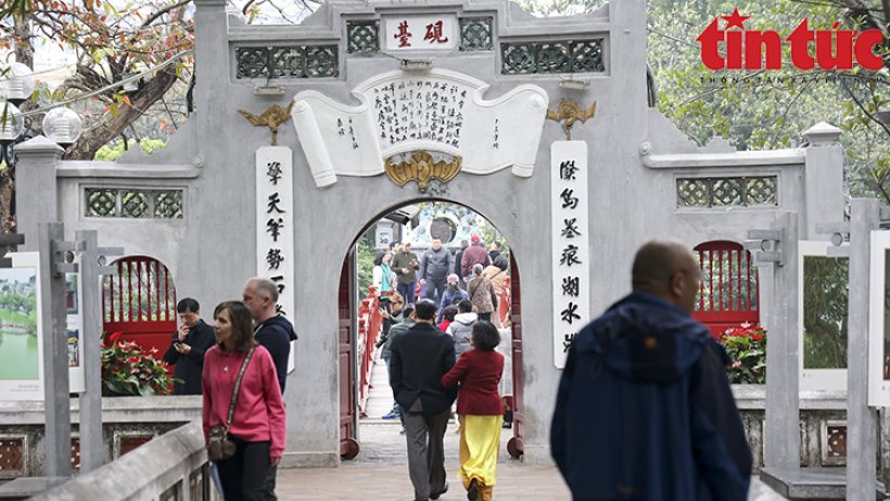 Thời tiết ngày 17-2: Bắc Bộ nhiệt độ tăng, Nam Bộ có nơi nắng nóng