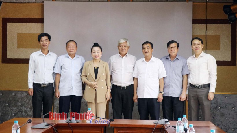 Tỉnh ủy chúc tết cán bộ diện Ban Thường vụ Tỉnh ủy quản lý đã nghỉ hưu, đang công tác tại các tổ chức hội