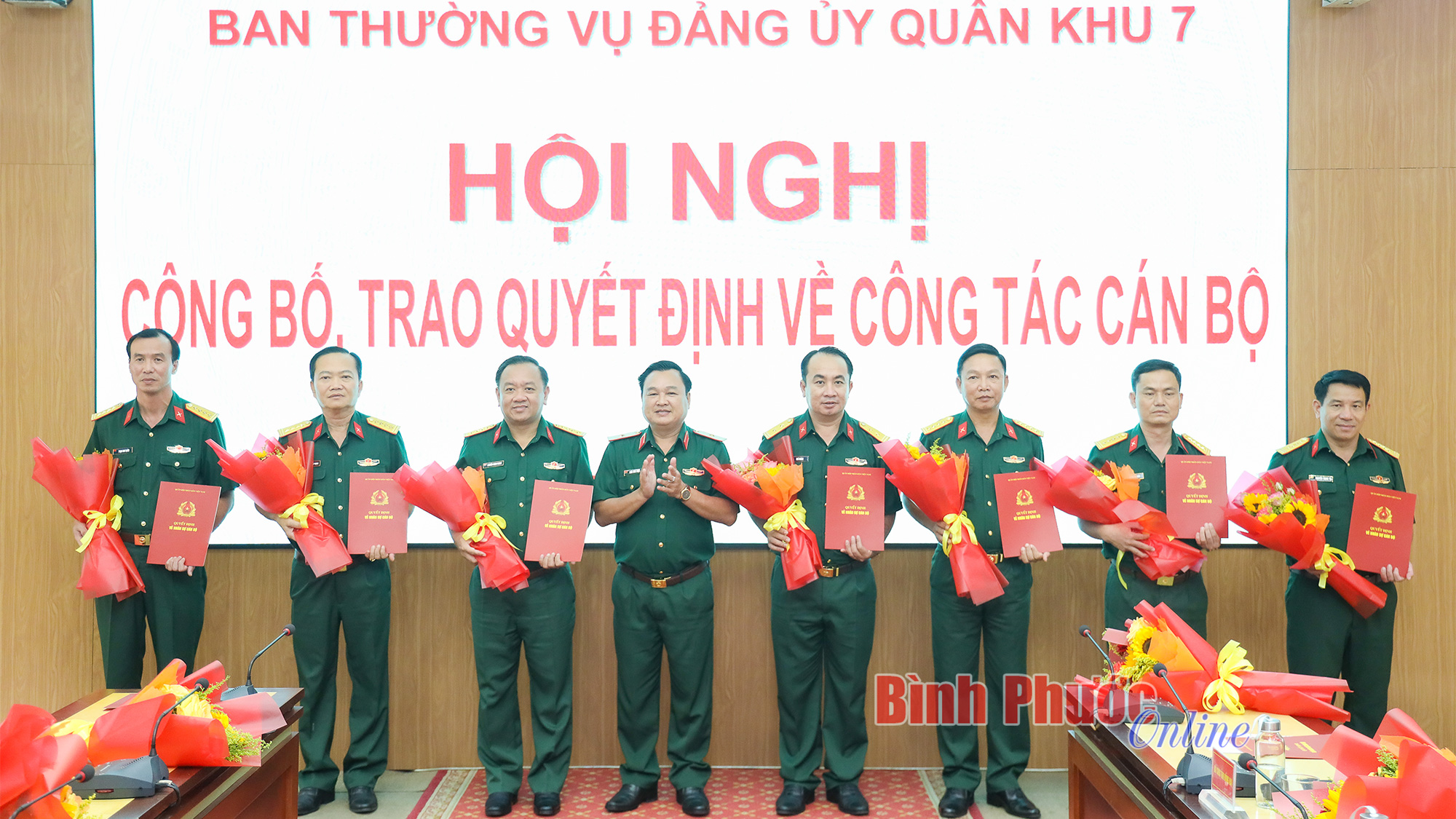 Ban Thường vụ Đảng ủy Quân khu 7 công bố quyết định về công tác cán bộ