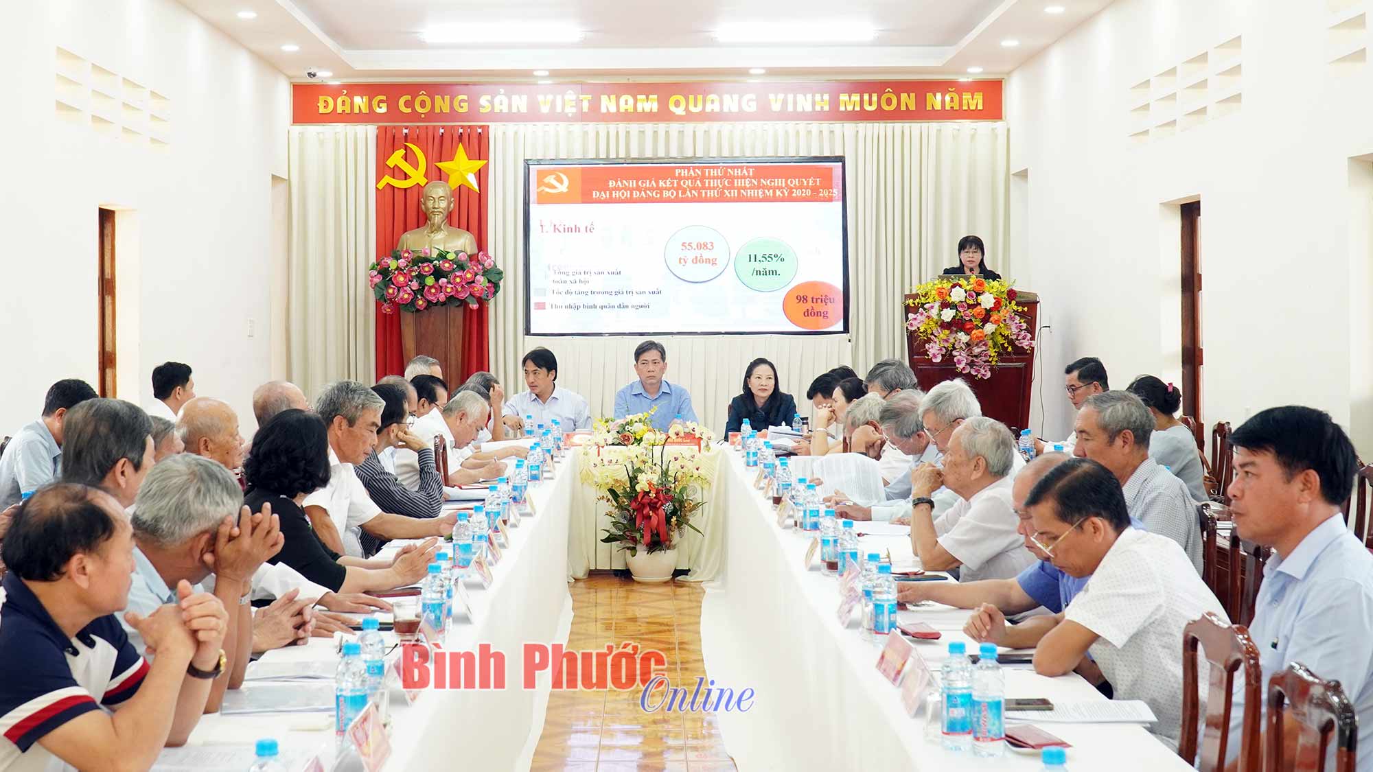 Bình Long họp mặt nguyên lãnh đạo qua các thời kỳ